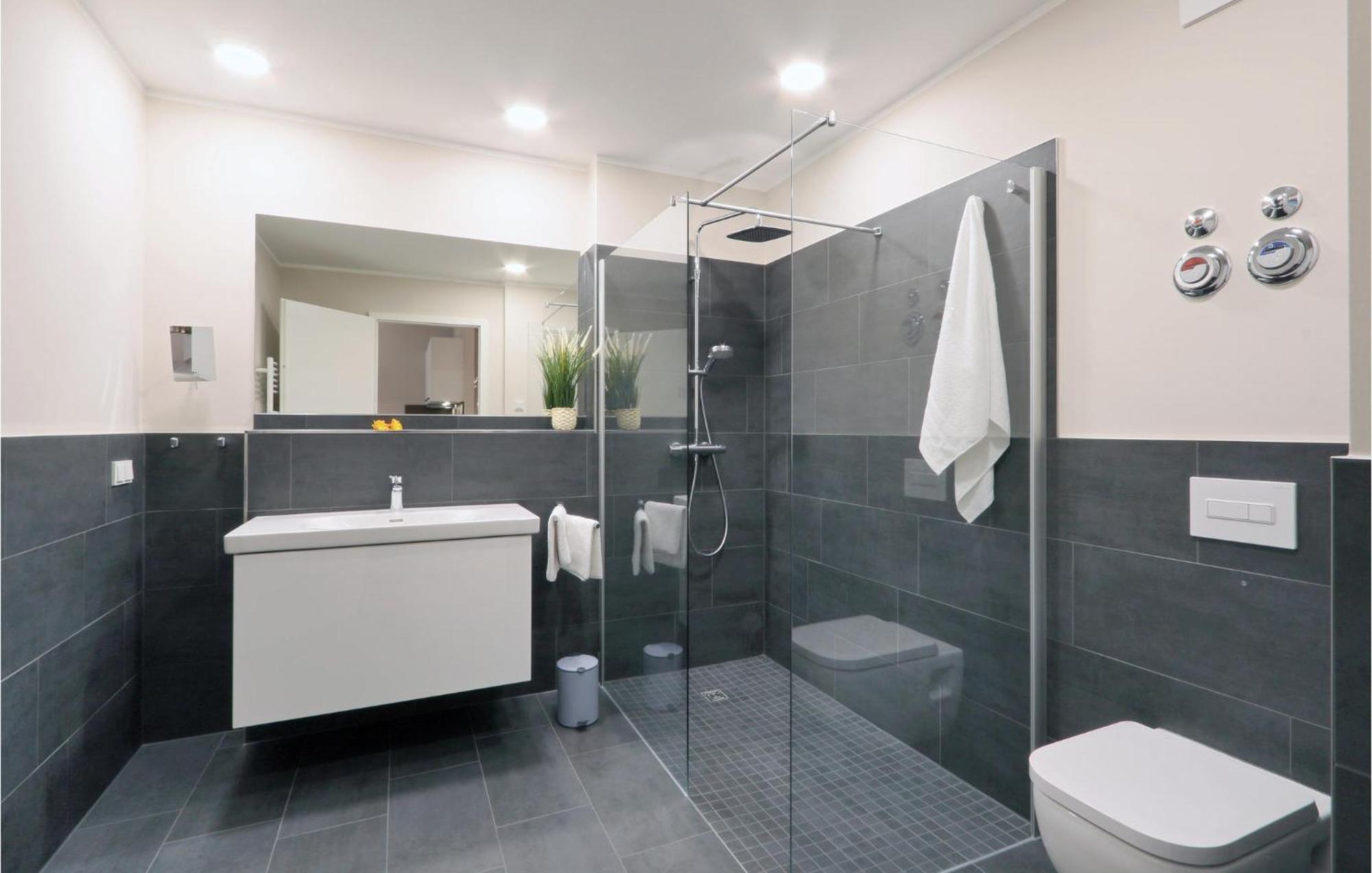 Baltischer Hof Apartment 14 บอลเทินฮาเกิน ภายนอก รูปภาพ